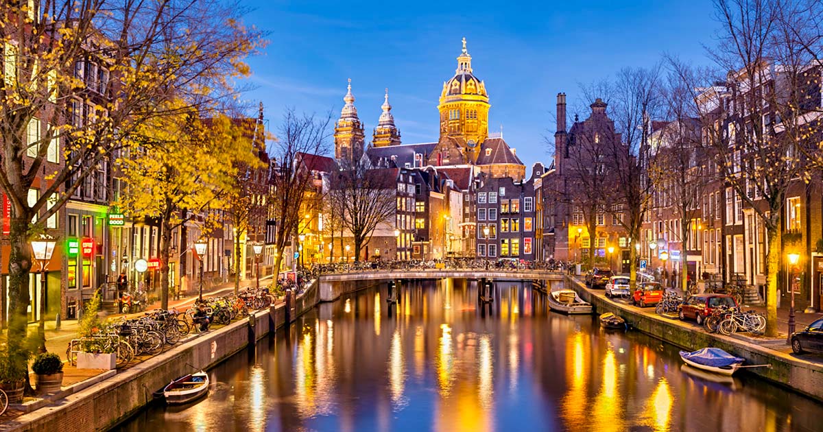 AMSTERDAM CRUCEROS FLUVIALES RIN CRUCEROS HOLANDA ALEMANIA RHEIN RIVER CRUISES HOLLAND CRUISES AMSTERDAM #Amsterdam #Netherlands #CrucerosFluviales #Rhine #Rin #CrucerosRin #CrucerosFluvialesRin #CruceroClick